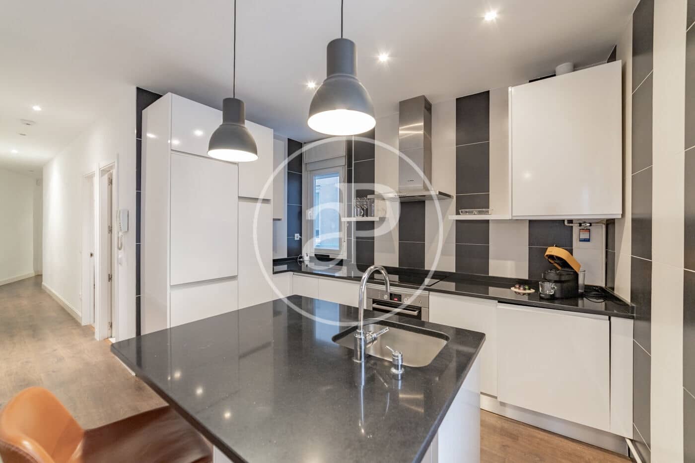 2 soverom Leilighet til leie i Madrid by - € 2 680 (Ref: 8767165)