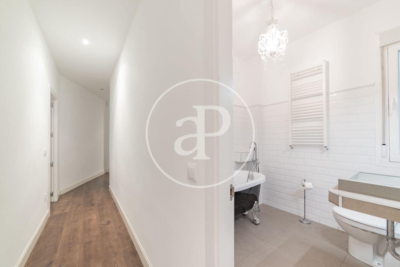 2 soverom Leilighet til leie i Madrid by - € 2 680 (Ref: 8767165)