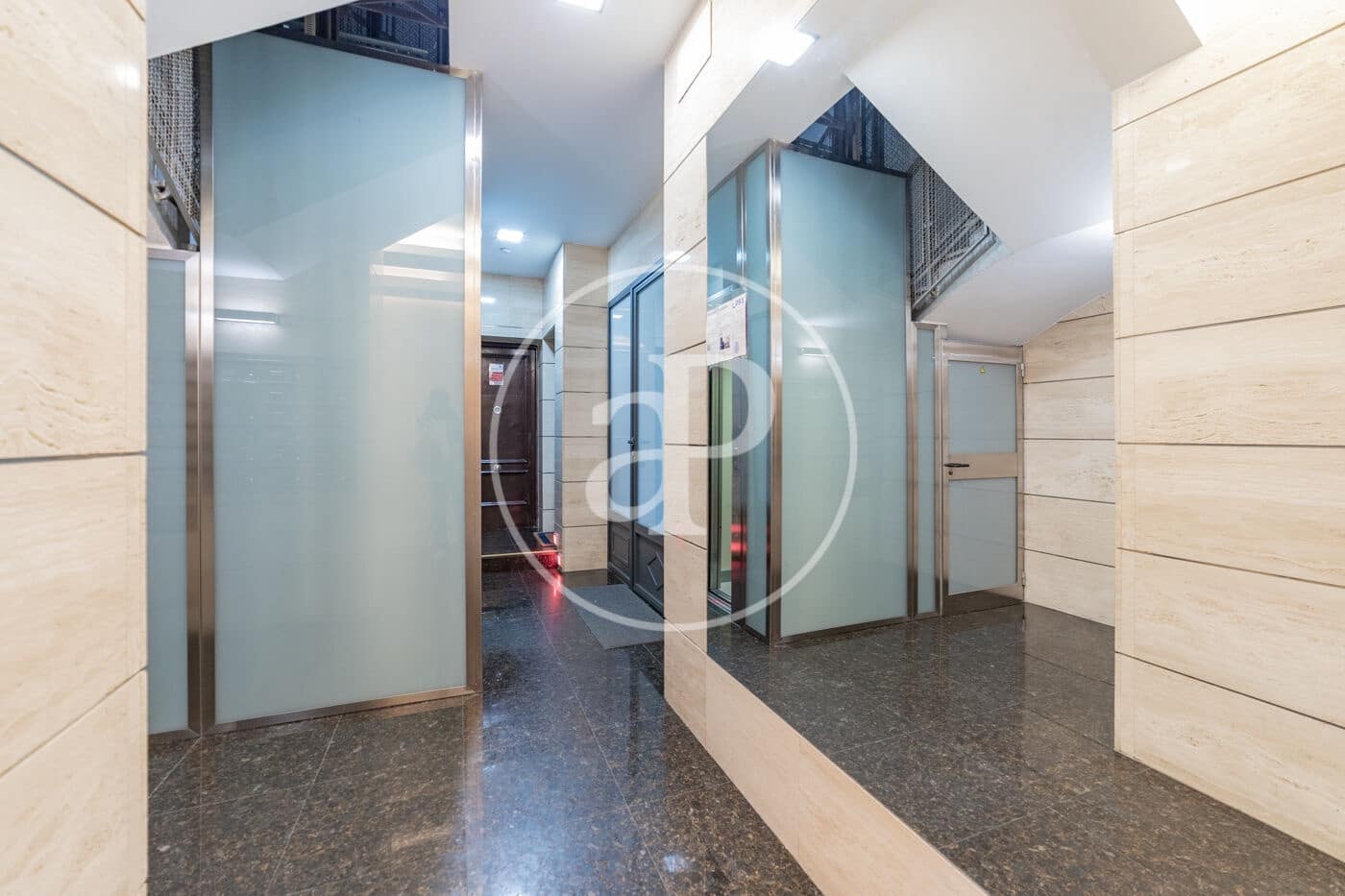 2 soverom Leilighet til leie i Madrid by - € 2 680 (Ref: 8767165)