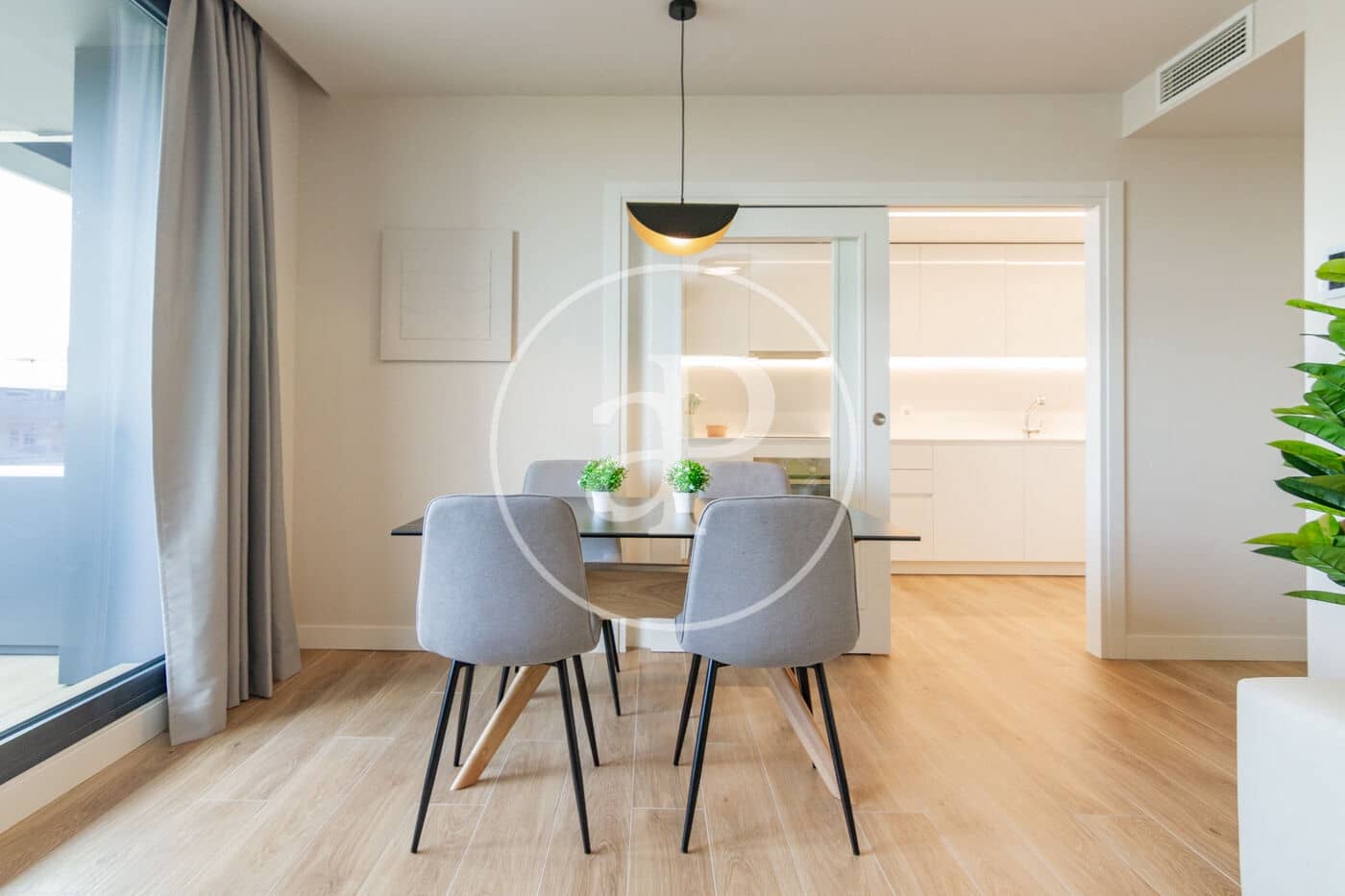 3 soveværelse Lejlighed til salg i Madrid by med swimmingpool - € 875.000 (Ref: 8770675)