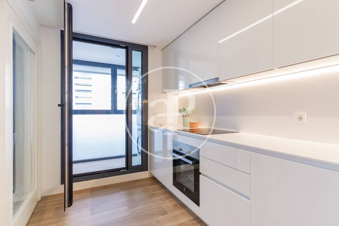 3 soveværelse Lejlighed til salg i Madrid by med swimmingpool - € 875.000 (Ref: 8770675)