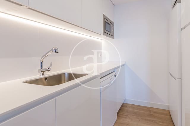 3 bedroom Apartment for sale in Valdeacederas, Madrid city with pool - € 875,000 (Ref: 8770675)