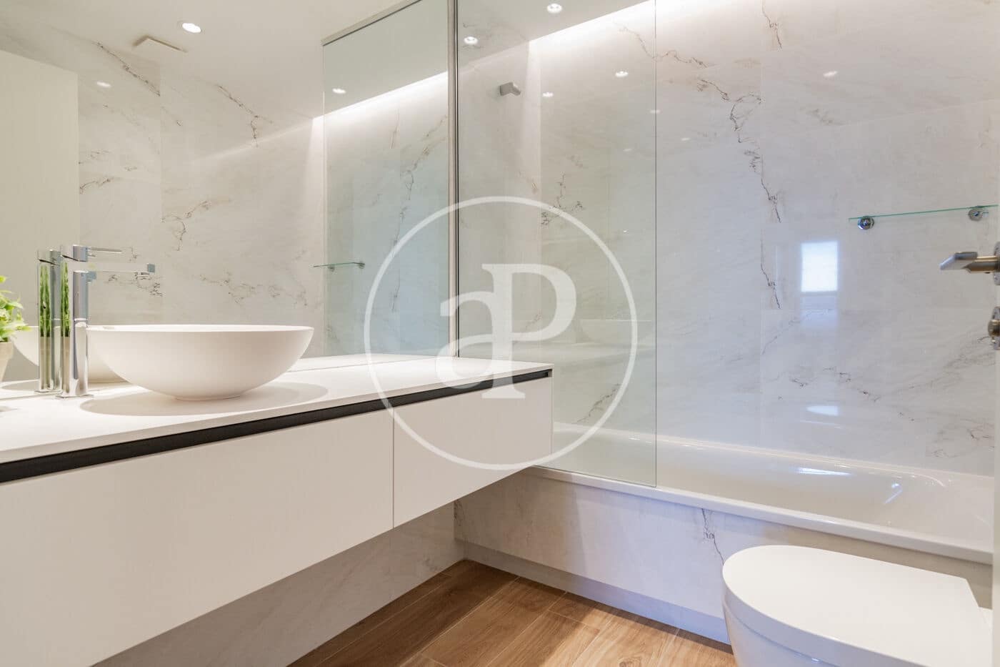 3 soveværelse Lejlighed til salg i Madrid by med swimmingpool - € 875.000 (Ref: 8770675)