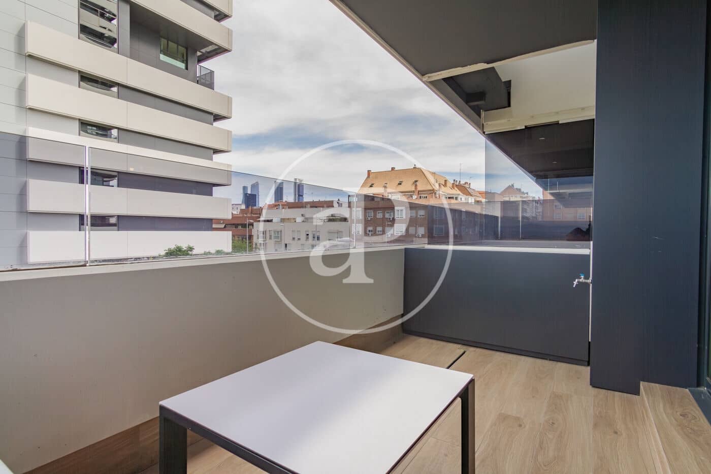 3 soveværelse Lejlighed til salg i Madrid by med swimmingpool - € 875.000 (Ref: 8770675)