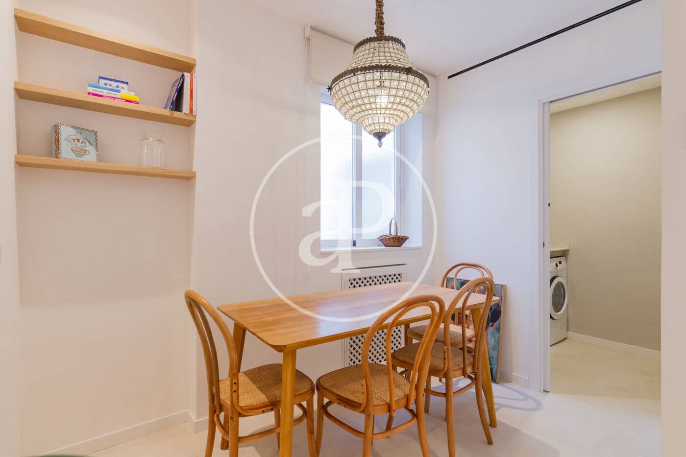 3 slaapkamer Appartement te huur in Madrid stad met garage - € 3.500 (Ref: 8770676)