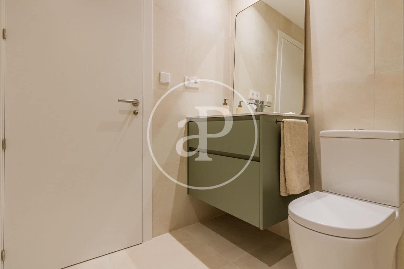 3 slaapkamer Appartement te huur in Madrid stad met garage - € 3.500 (Ref: 8770676)