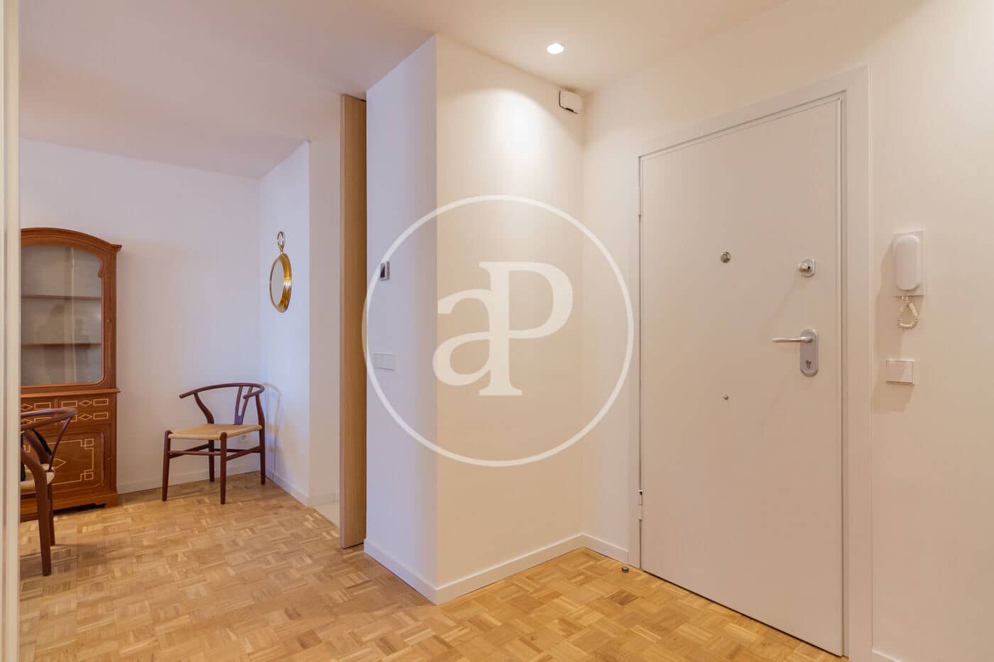 3 slaapkamer Appartement te huur in Madrid stad met garage - € 3.500 (Ref: 8770676)