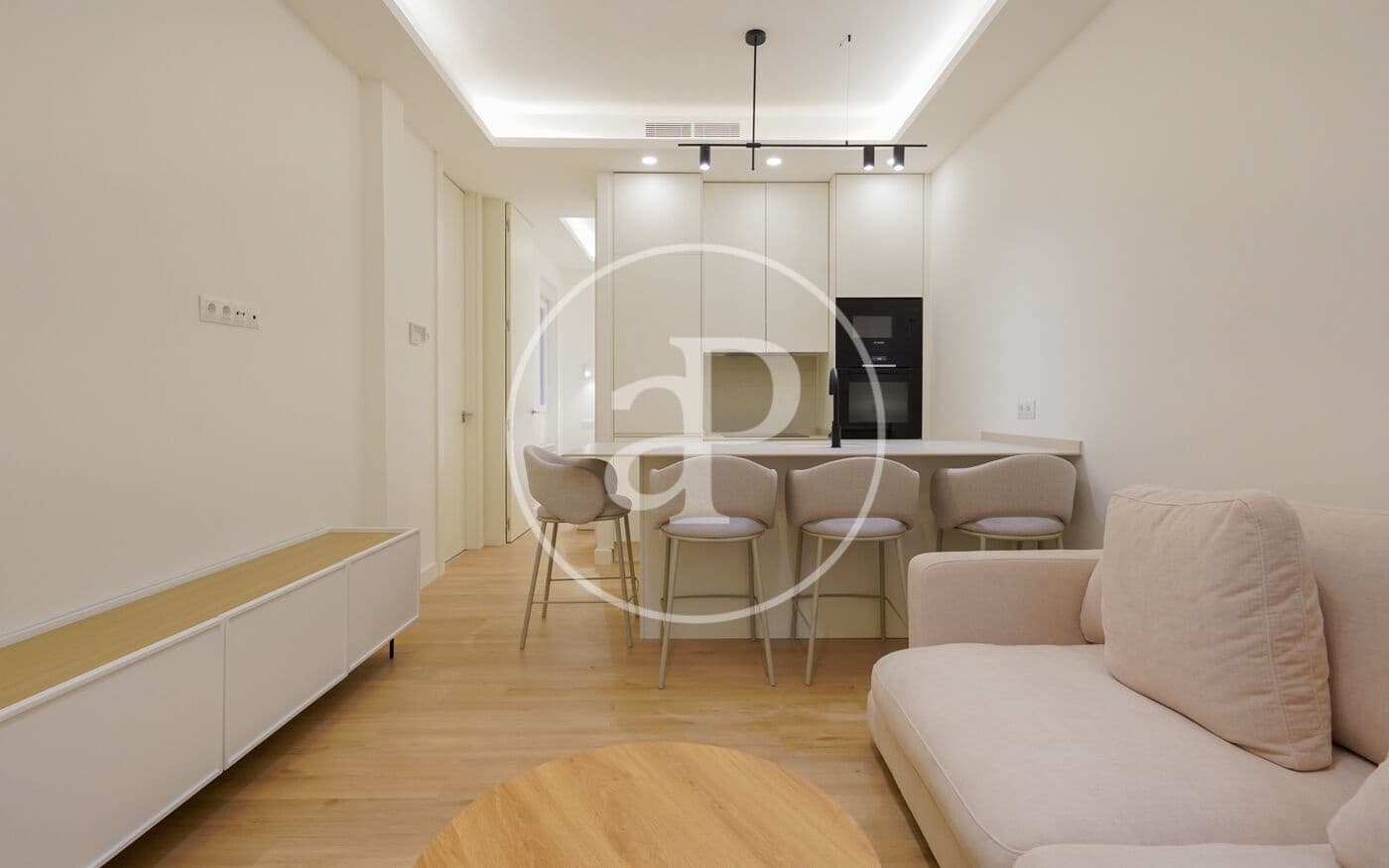 2 soverom Leilighet til leie i Madrid by - € 2 500 (Ref: 8770679)