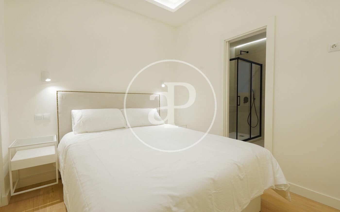 2 soverom Leilighet til leie i Madrid by - € 2 500 (Ref: 8770679)