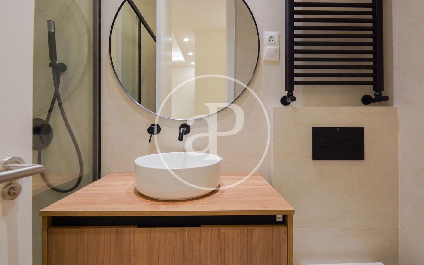 2 soverom Leilighet til leie i Madrid by - € 2 500 (Ref: 8770679)