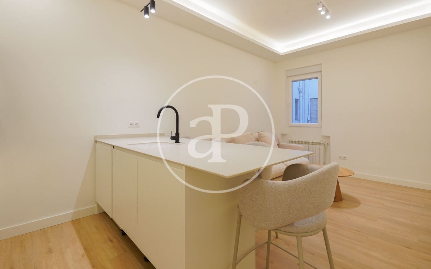 2 soverom Leilighet til leie i Madrid by - € 2 500 (Ref: 8770679)