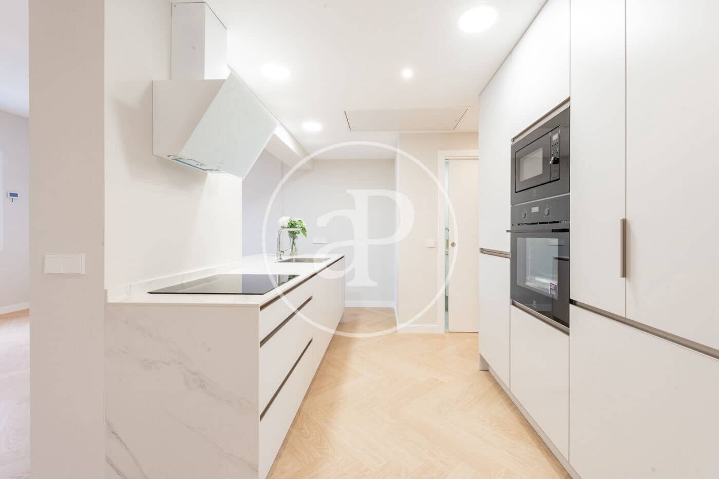 2 soveværelse Lejlighed til salg i Madrid by - € 1.060.000 (Ref: 8772815)