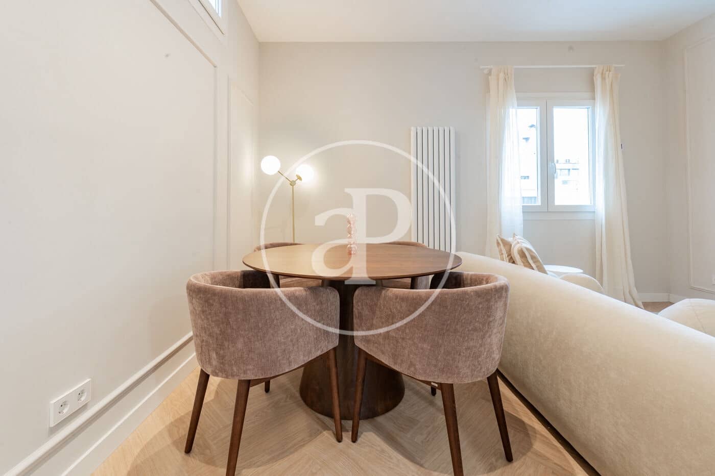 2 sypialnia Apartament na sprzedaż w Miasto Madryt - 1 060 000 € (Ref: 8772815)