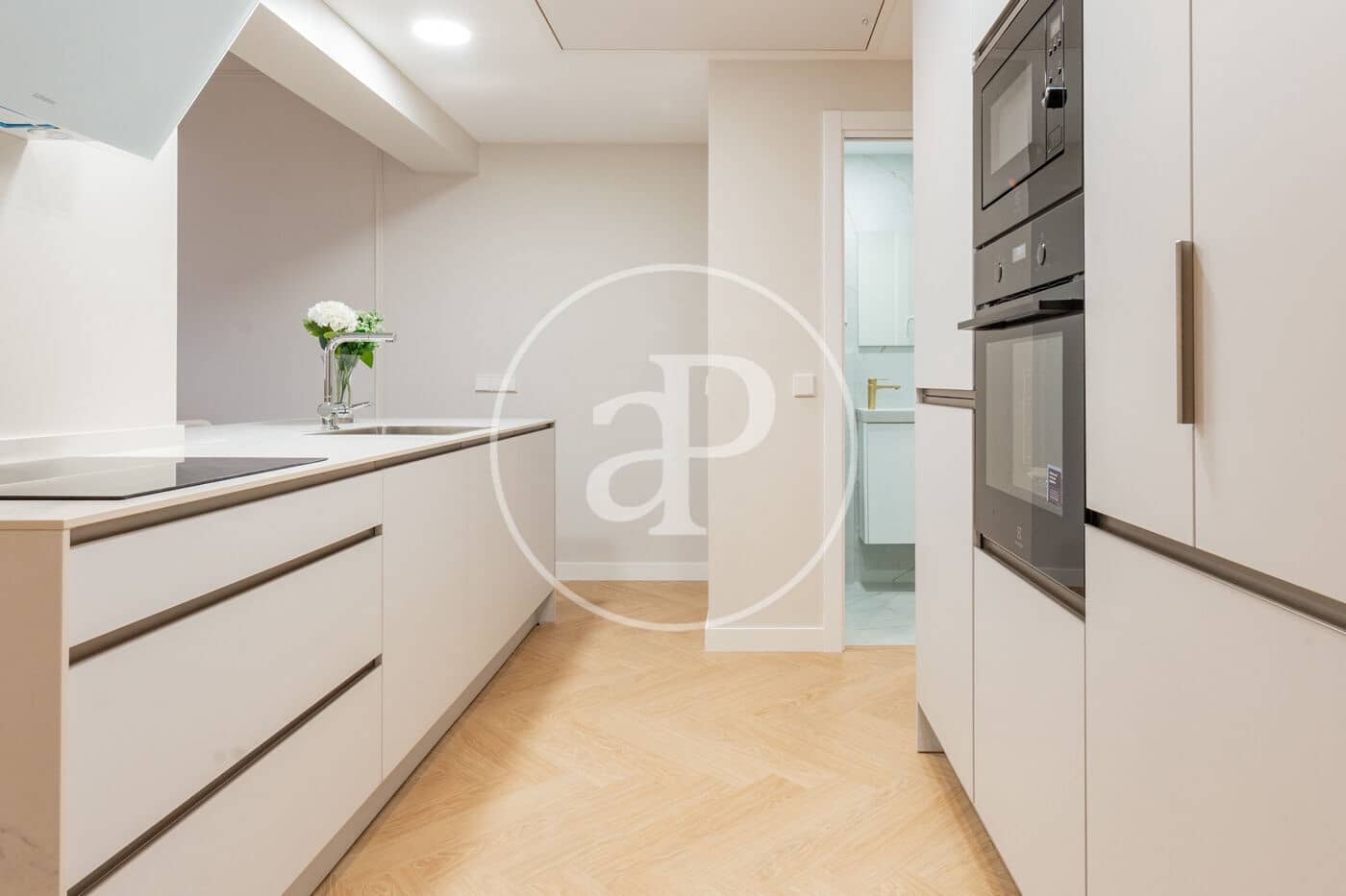 2 sypialnia Apartament na sprzedaż w Miasto Madryt - 1 060 000 € (Ref: 8772815)