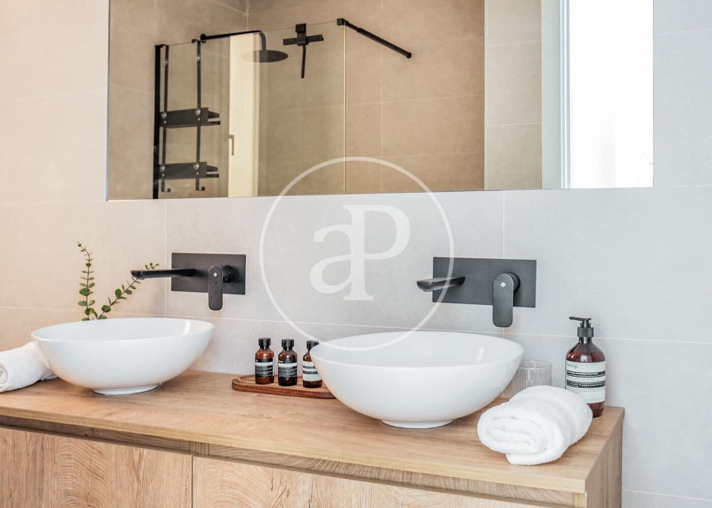 Appartement de 4 chambres à louer à Madrid ville - 6 200 € (Ref: 8772822)