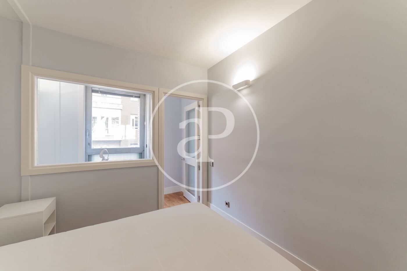 1 bedroom Apartment for rent in Madrid city with pool - € 2,000 (Ref: 8773505)