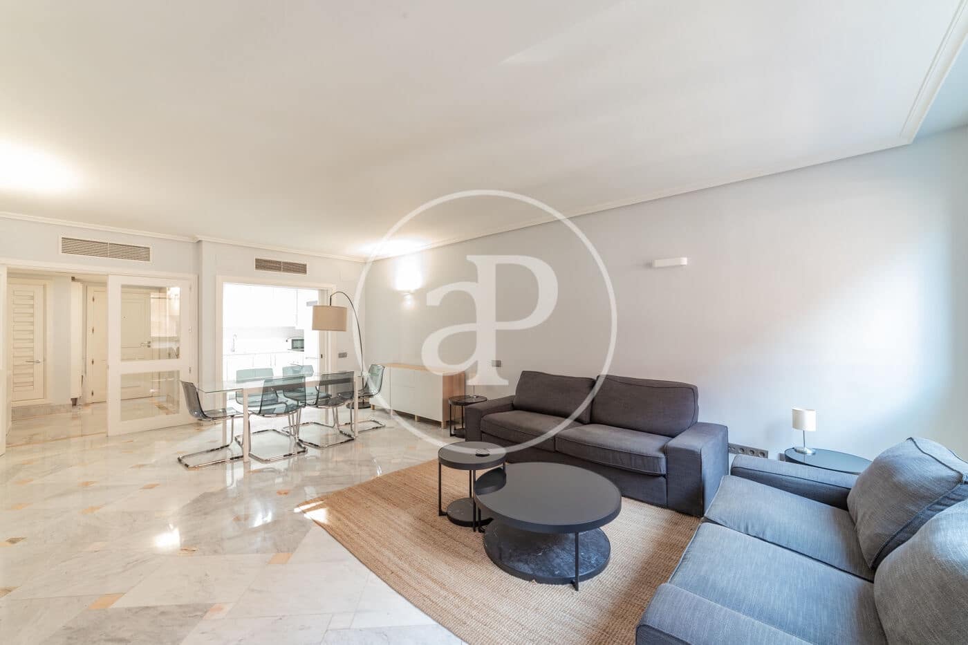 1 bedroom Apartment for rent in Madrid city with pool - € 2,000 (Ref: 8773505)