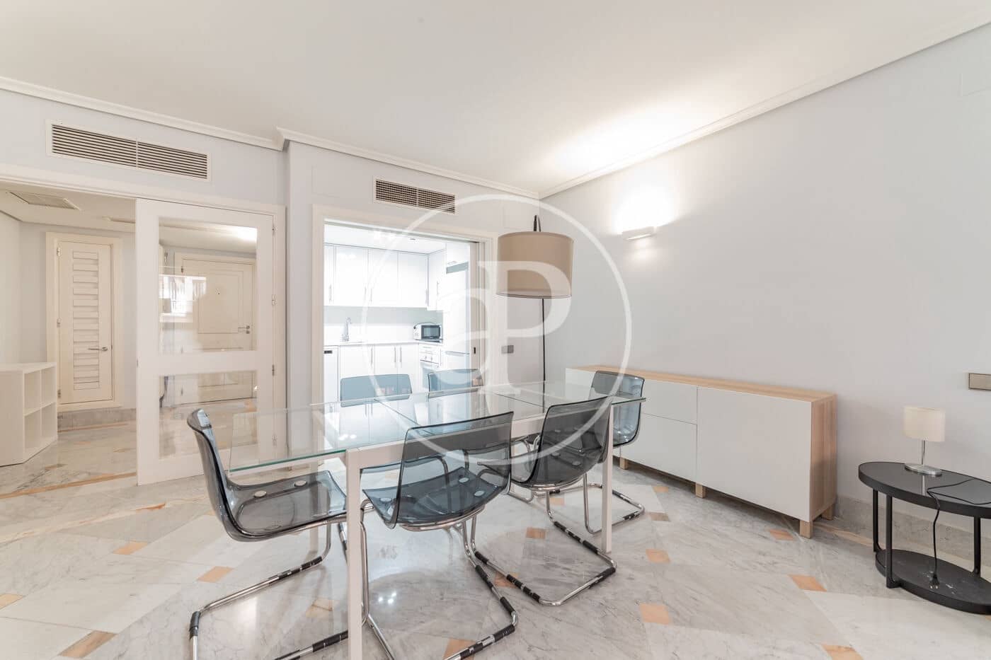 1 bedroom Apartment for rent in Madrid city with pool - € 2,000 (Ref: 8773505)