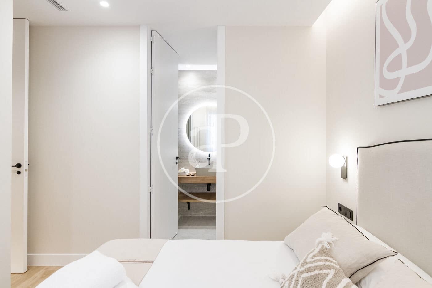 3 sovrum Lägenhet att hyra i Madrid stad - 3 900 € (Ref: 8776432)