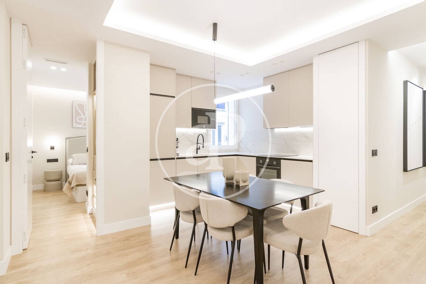 3 sovrum Lägenhet att hyra i Madrid stad - 3 900 € (Ref: 8776432)
