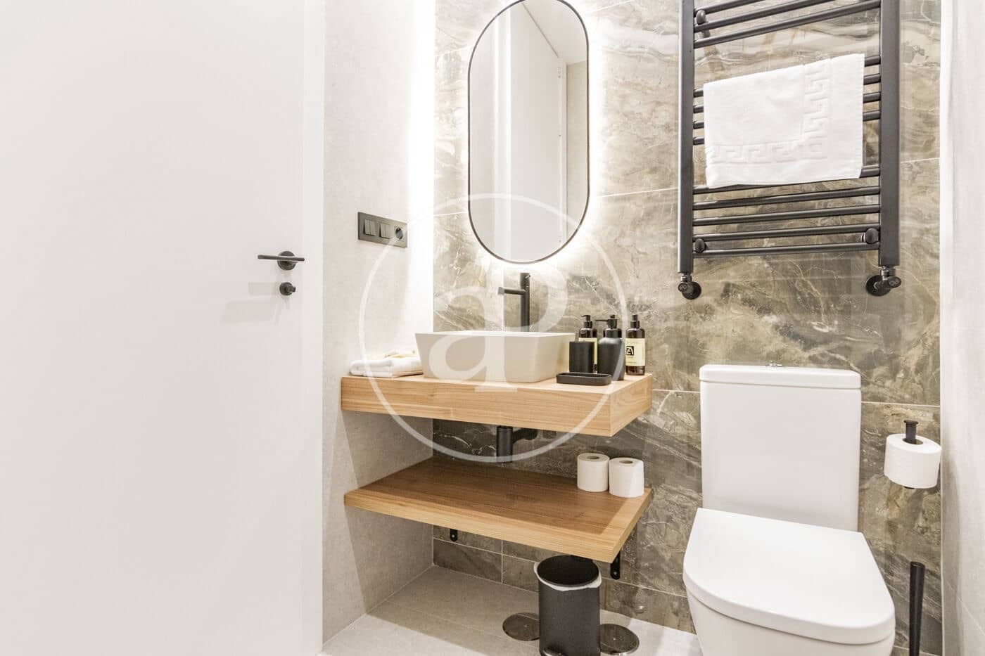 3 sovrum Lägenhet att hyra i Madrid stad - 3 900 € (Ref: 8776432)