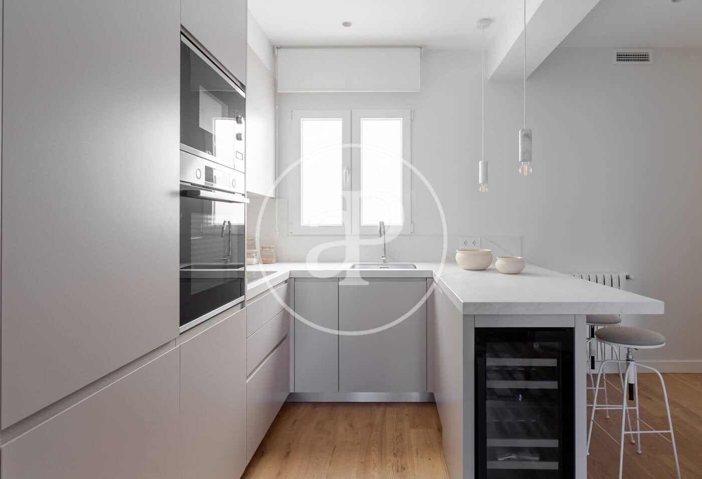 Appartement de 2 chambres à louer à Madrid ville - 6 000 € (Ref: 8778587)