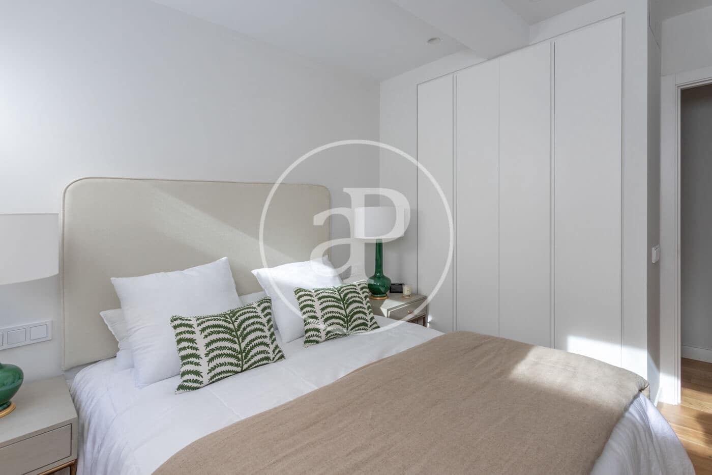 Appartement de 2 chambres à louer à Madrid ville - 6 000 € (Ref: 8778587)