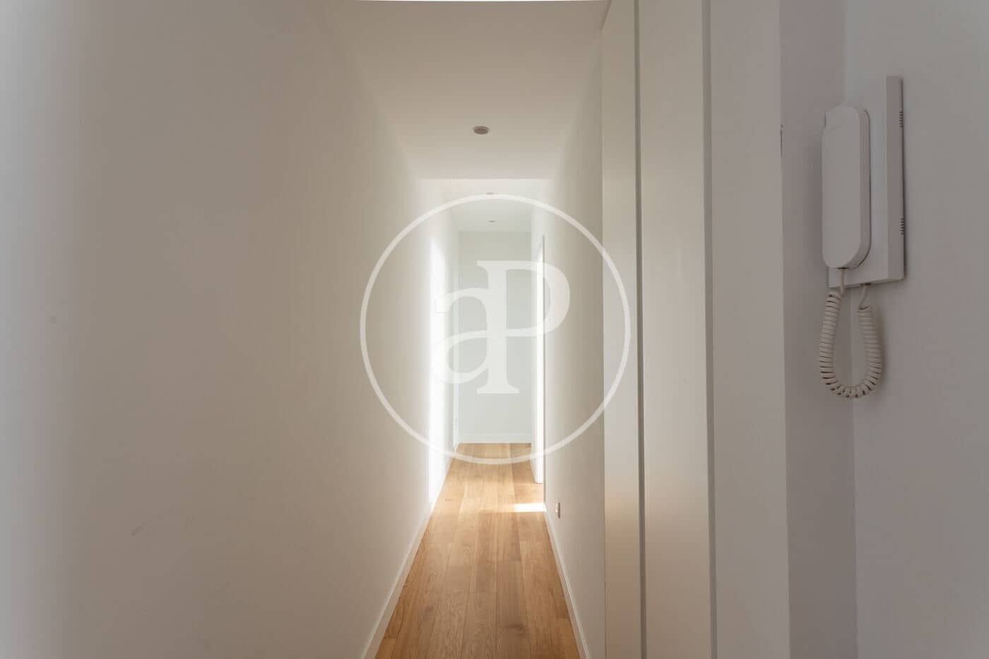 Appartement de 2 chambres à louer à Madrid ville - 6 000 € (Ref: 8778587)