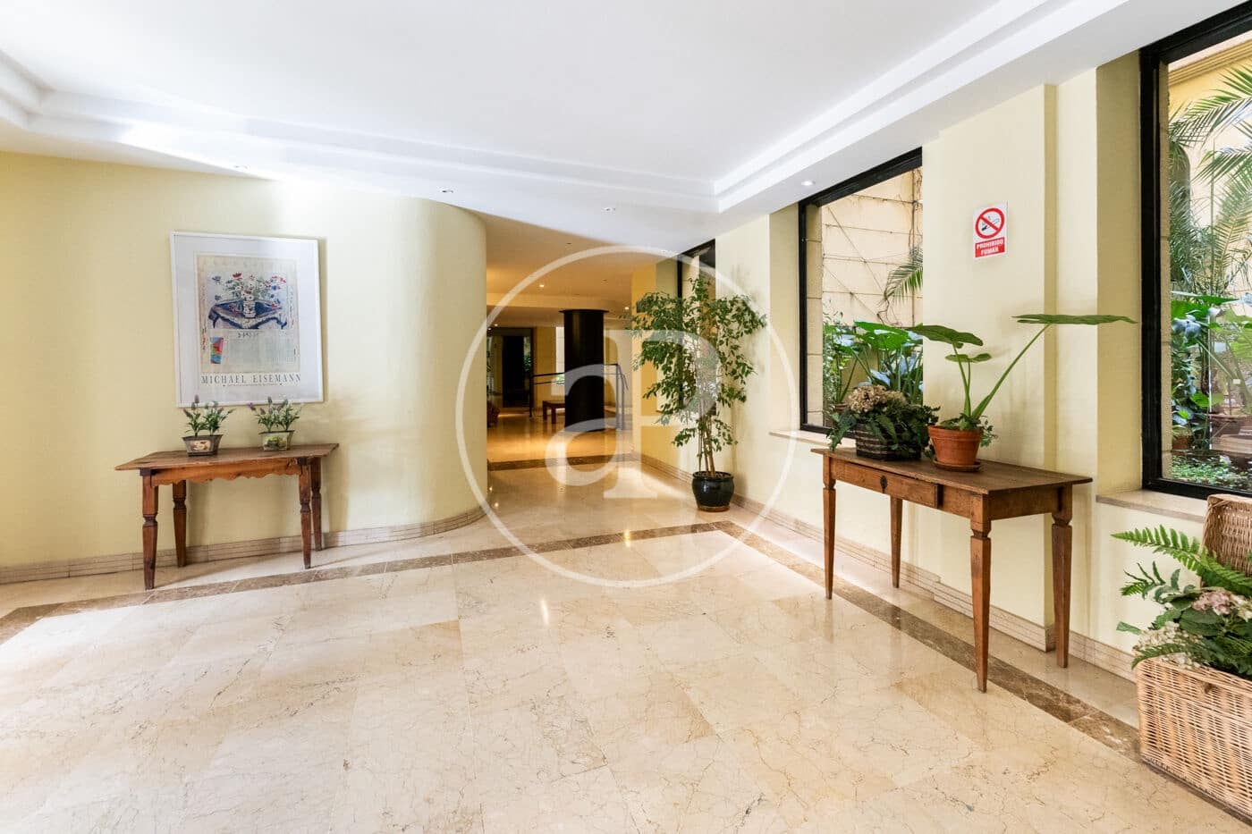 3 soveværelse Lejlighed til leje i Madrid by med garage - € 2.700 (Ref: 8778589)