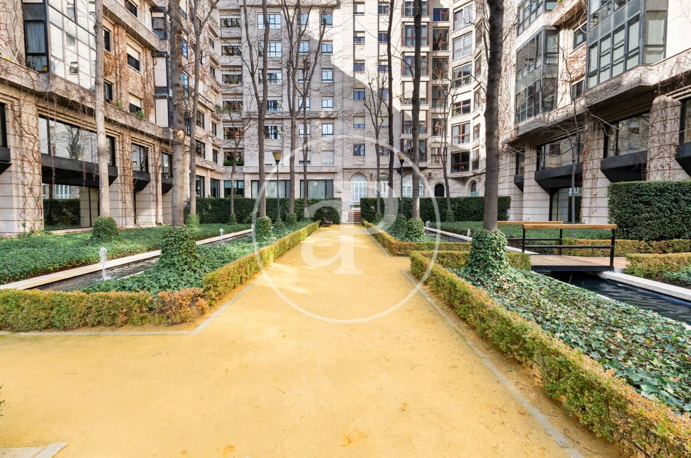 3 soveværelse Lejlighed til leje i Madrid by med garage - € 2.700 (Ref: 8778589)