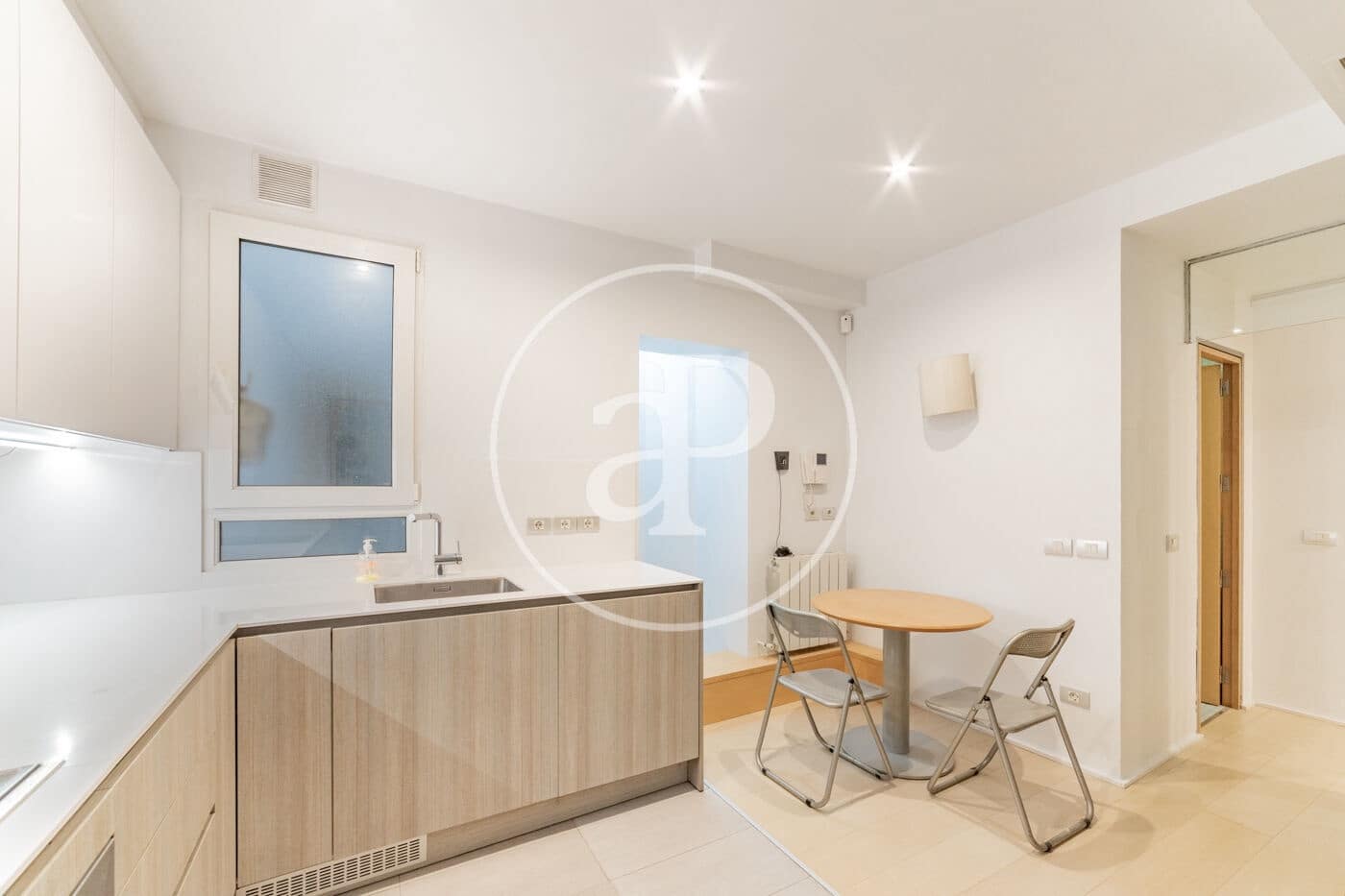 2 bedroom Apartment for rent in Madrid city - € 3,300 (Ref: 8781514)