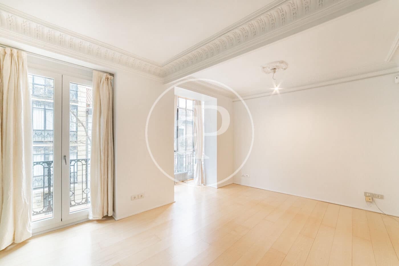 2 bedroom Apartment for rent in Madrid city - € 3,300 (Ref: 8781514)