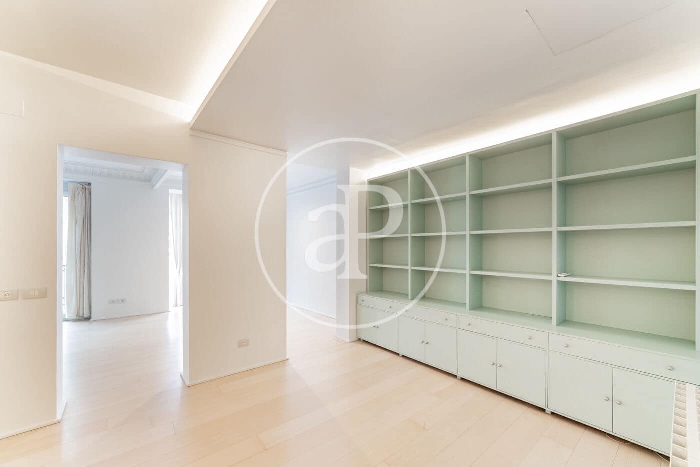 2 bedroom Apartment for rent in Madrid city - € 3,300 (Ref: 8781514)