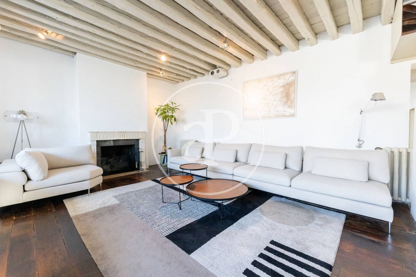 2 quarto Penthouse para arrendar em Madrid cidade - 3 500 € (Ref: 8789552)