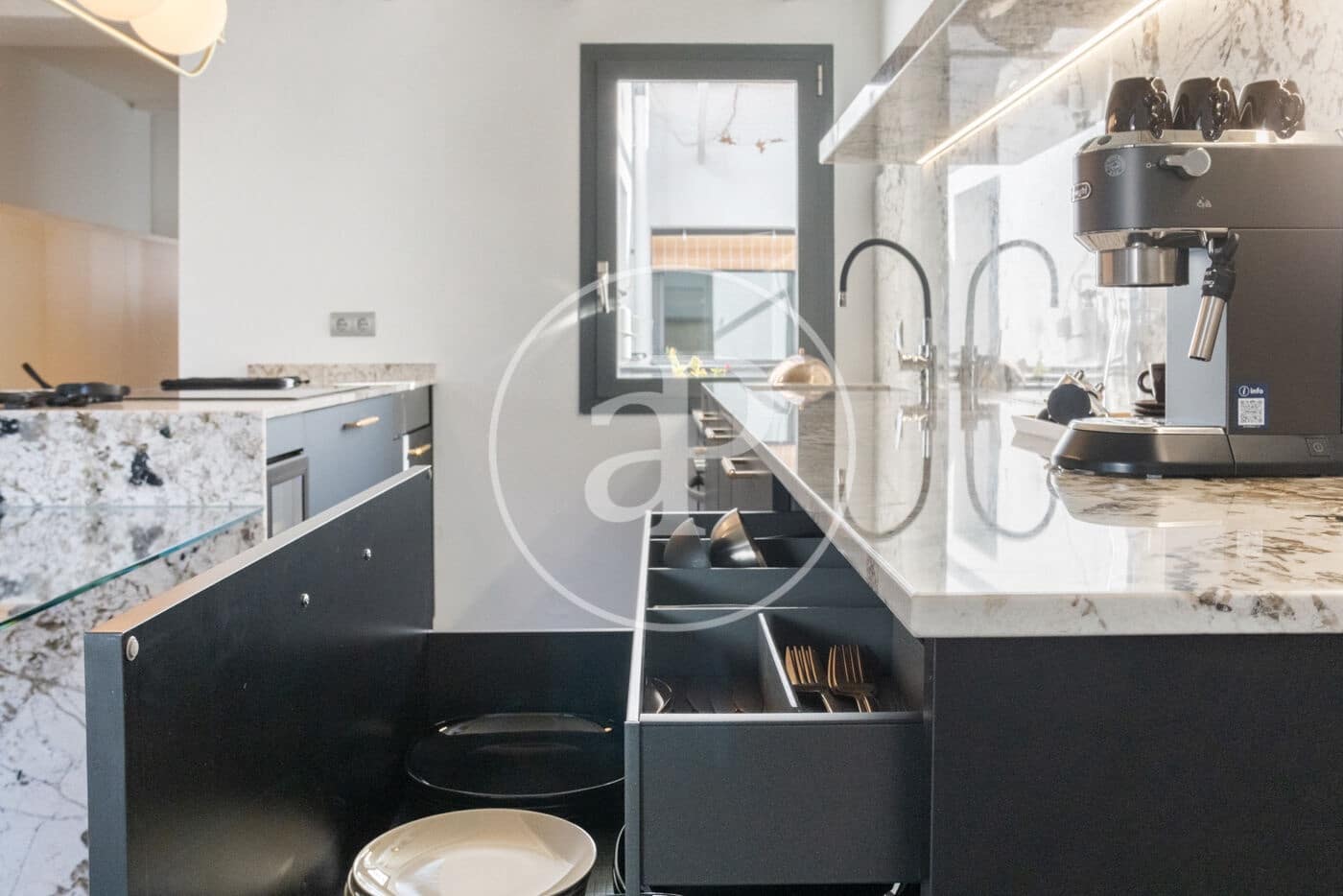 2 quarto Penthouse para arrendar em Madrid cidade - 3 500 € (Ref: 8789552)