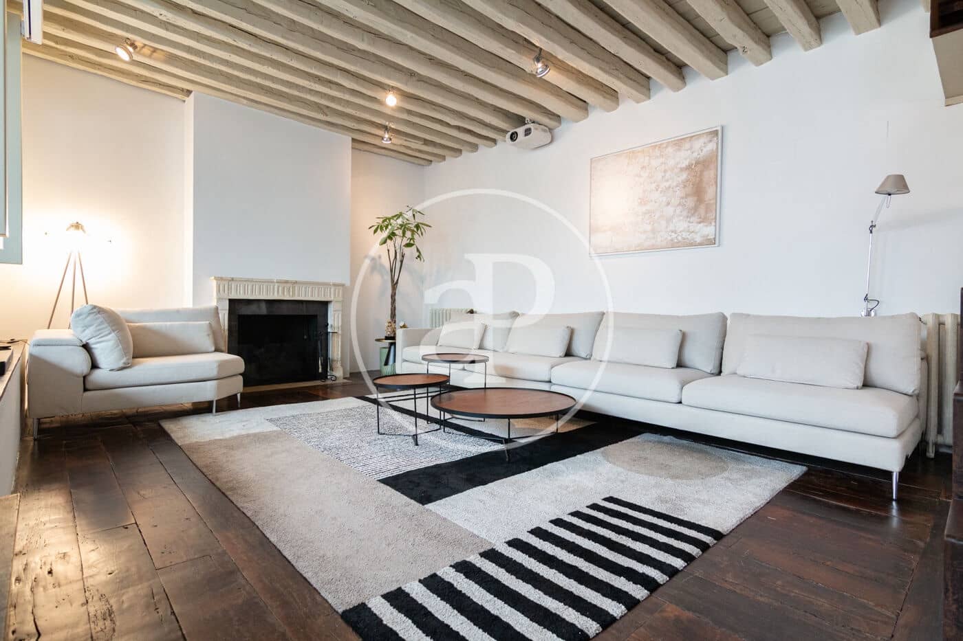 2 quarto Penthouse para arrendar em Madrid cidade - 3 500 € (Ref: 8789552)