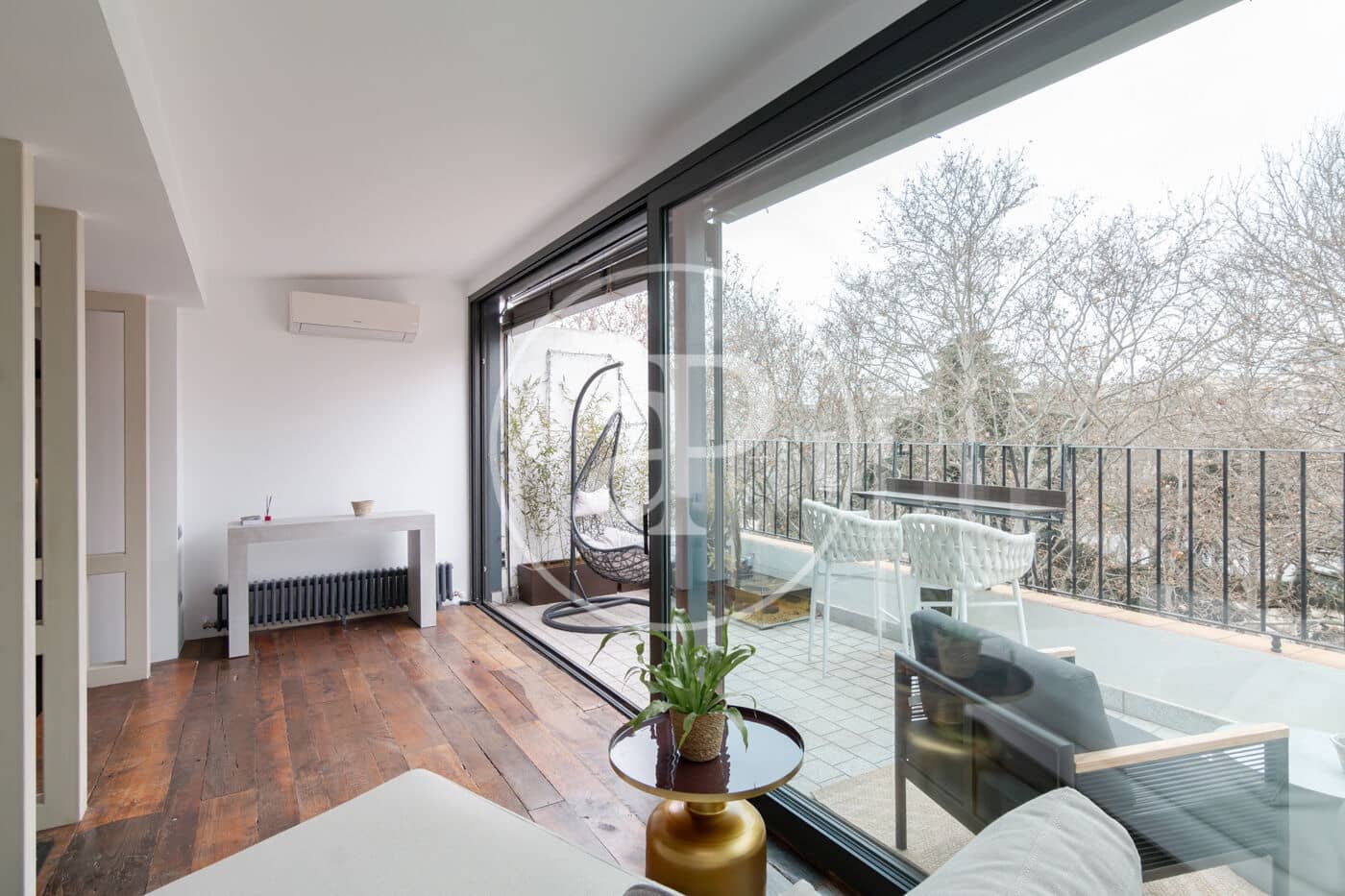 2 quarto Penthouse para arrendar em Madrid cidade - 3 500 € (Ref: 8789552)