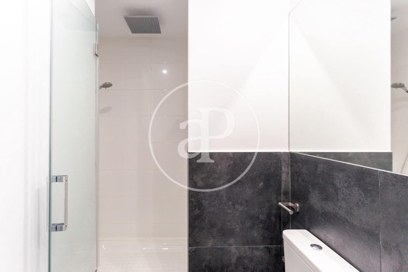 3 camera da letto Attico da affittare in Madrid citta con piscina - 3.200 € (Rif: 8798808)