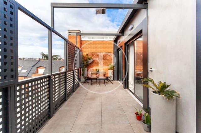 3 bedroom Penthouse for rent in Palomas, Madrid city with pool - € 3,200 (Ref: 8798808)