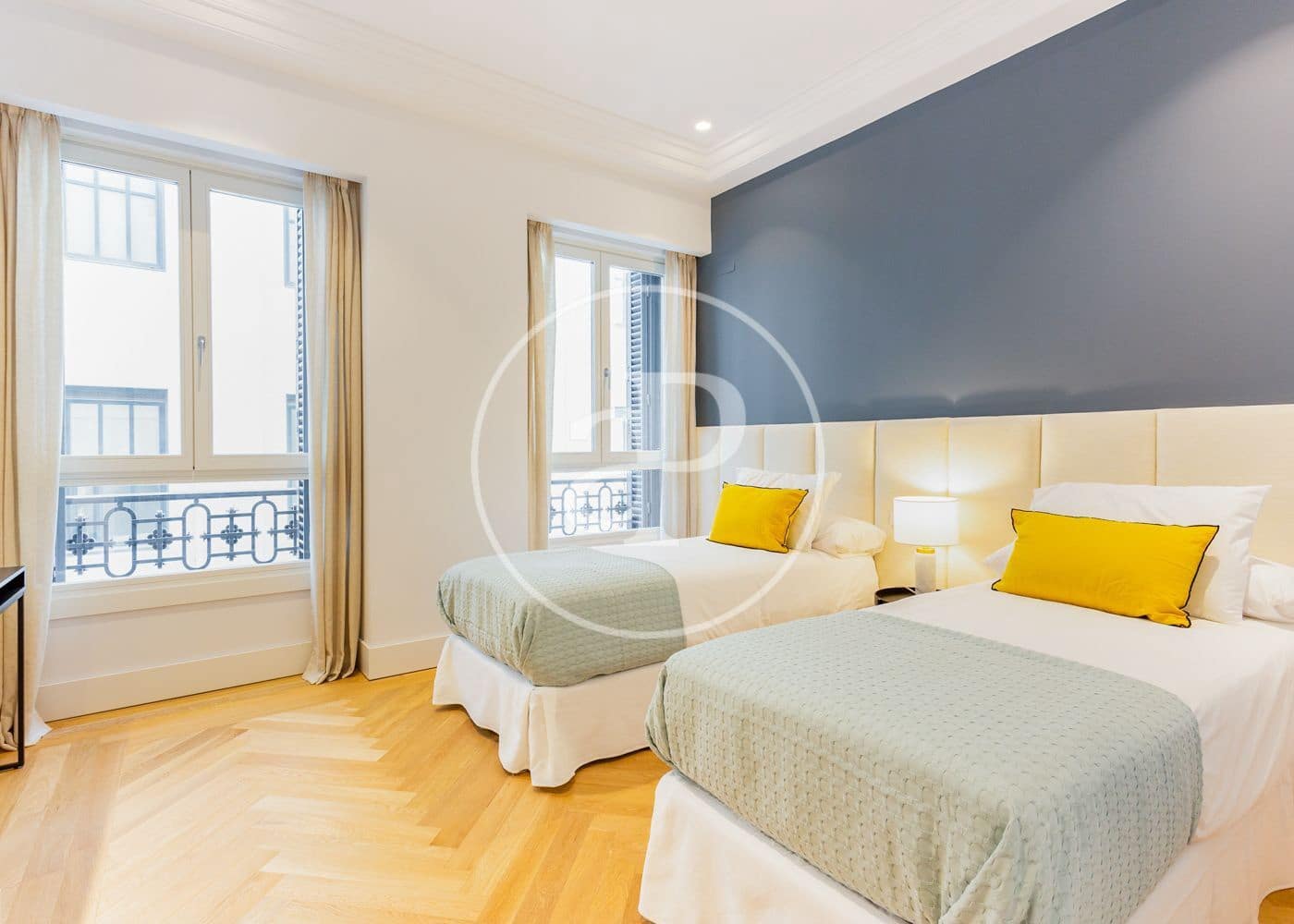 2 quarto Apartamento para arrendar em Madrid cidade - 4 500 € (Ref: 8802270)