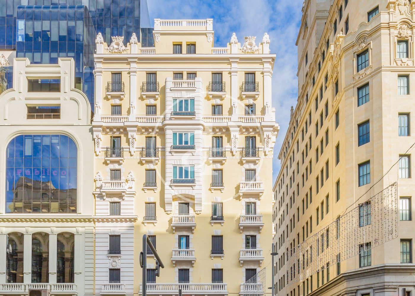 2 quarto Apartamento para arrendar em Madrid cidade - 4 500 € (Ref: 8802270)