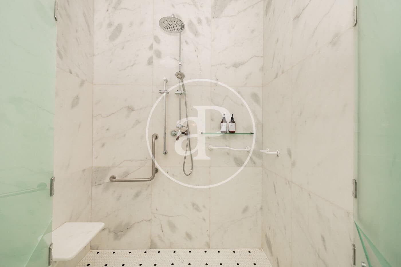 4 makuuhuone Huoneisto vuokrattavana paikassa Madrid kaupunki - 3 800 € (Ref: 8802277)