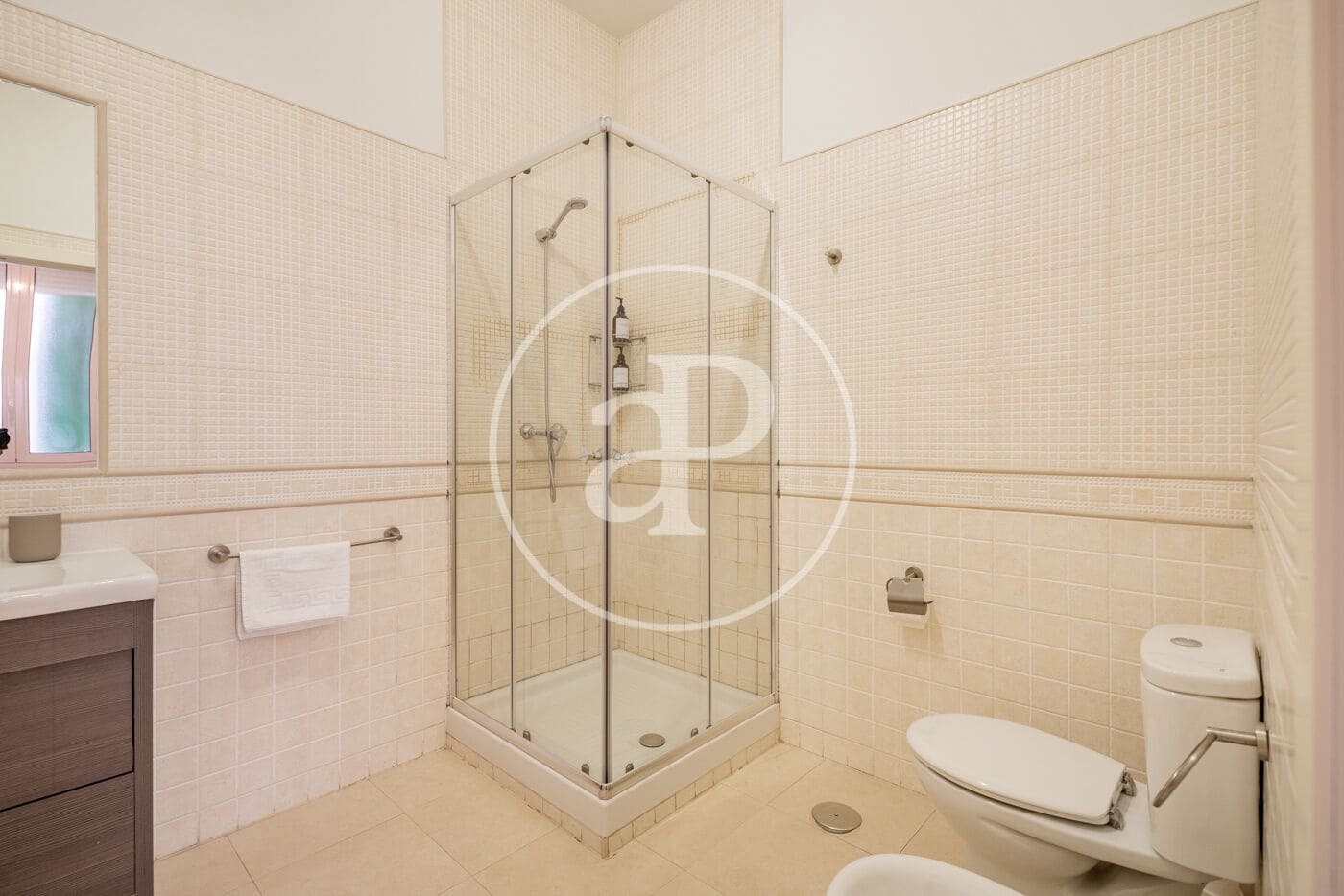 4 makuuhuone Huoneisto vuokrattavana paikassa Madrid kaupunki - 3 800 € (Ref: 8802277)