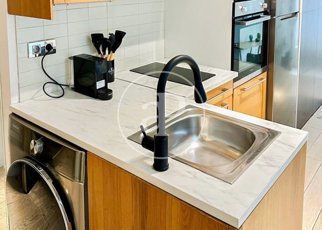 1 bedroom Apartment for sale in Universidad, Madrid city - € 450,000 (Ref: 8806406)