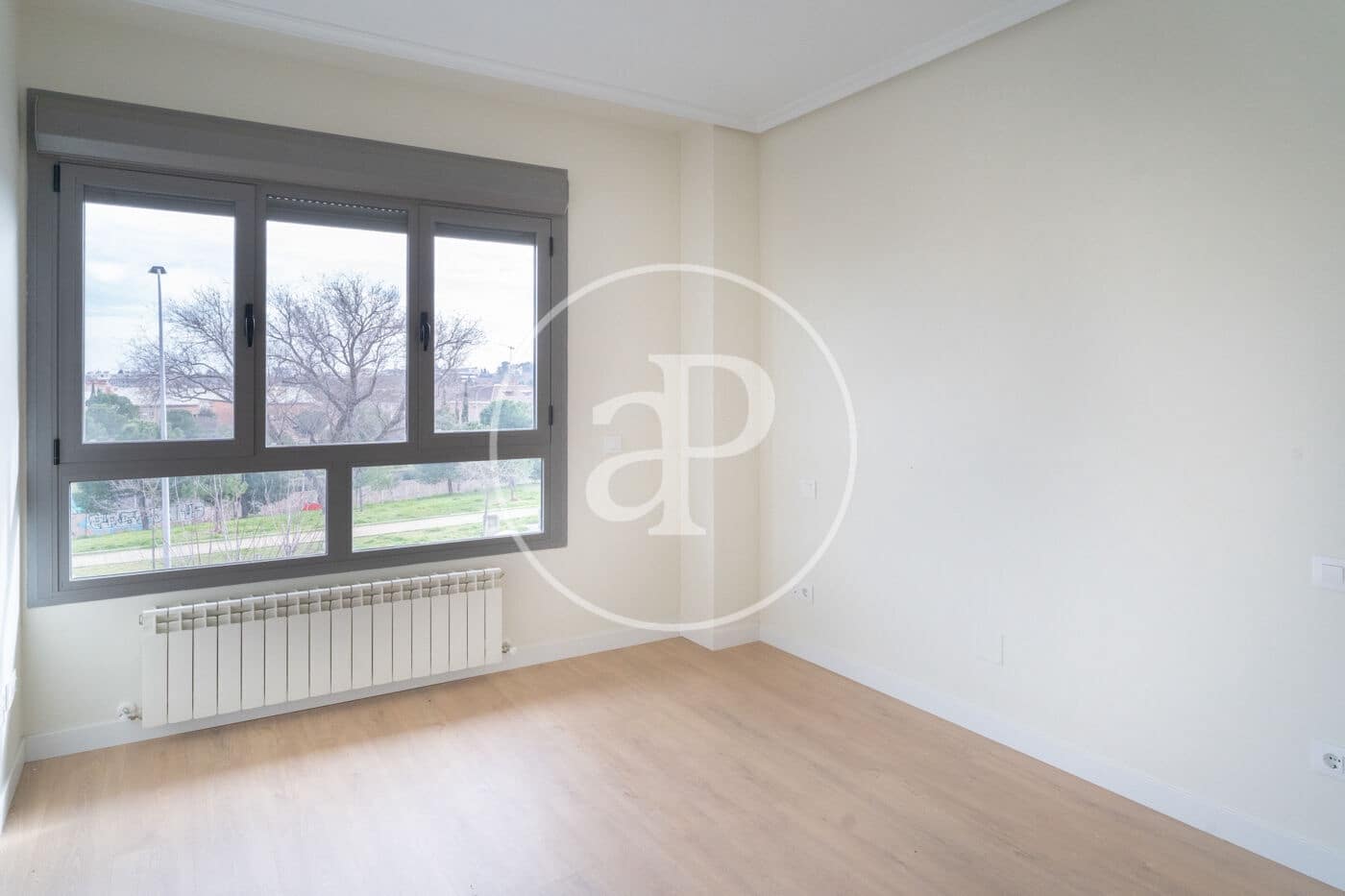 5 soverom Leilighet til leie i Madrid by med svømmebasseng - € 3 300 (Ref: 8809865)