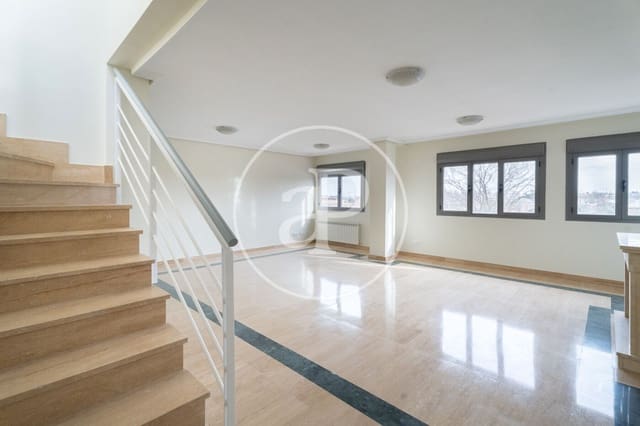 5 bedroom Apartment for rent in Aravaca, Madrid city with pool - € 3,300 (Ref: 8809865)