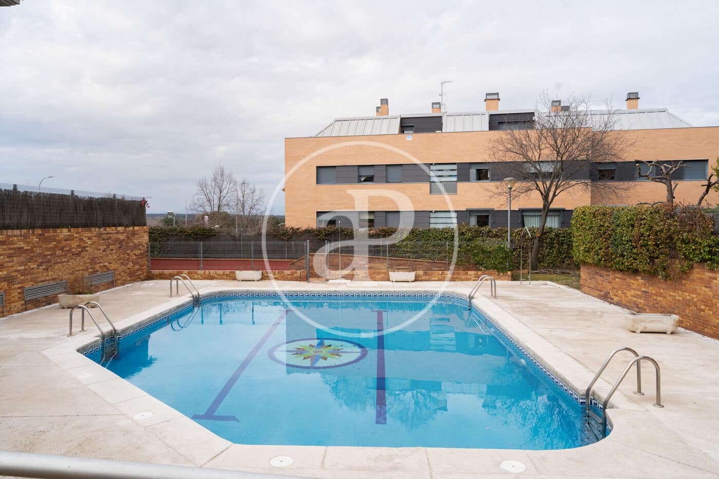 5 soverom Leilighet til leie i Madrid by med svømmebasseng - € 3 300 (Ref: 8809865)