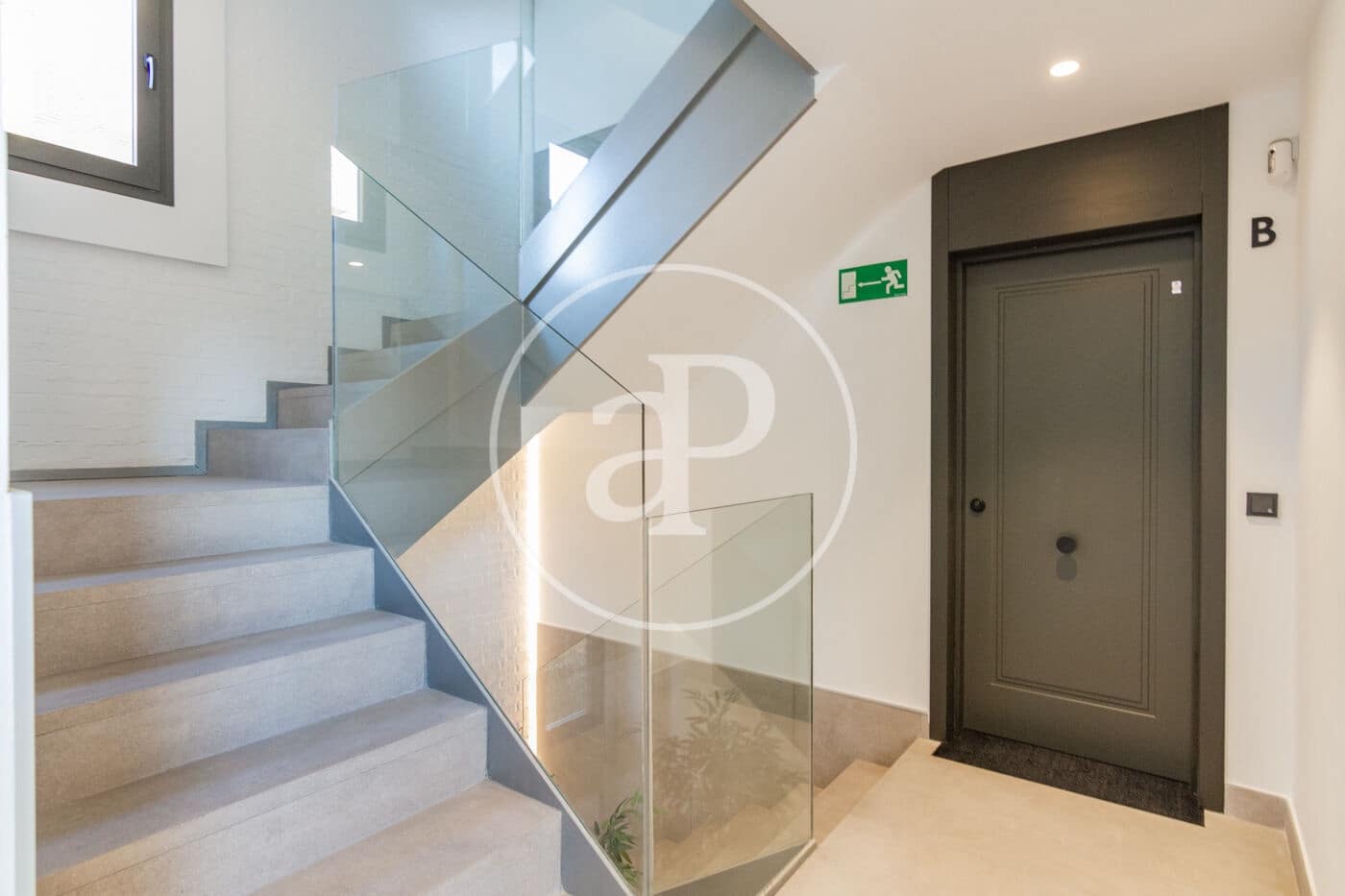 1 sovrum Lägenhet att hyra i Madrid stad med pool garage - 1 500 € (Ref: 8809874)