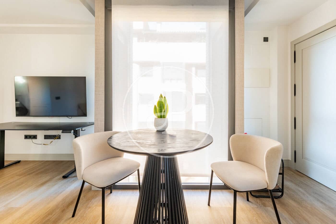1 sovrum Lägenhet att hyra i Madrid stad med pool garage - 1 500 € (Ref: 8809874)