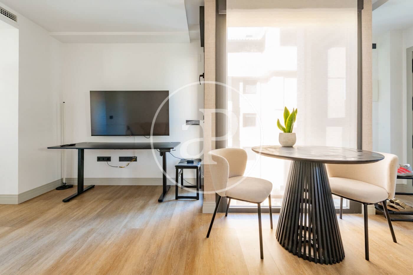 1 sovrum Lägenhet att hyra i Madrid stad med pool garage - 1 500 € (Ref: 8809874)